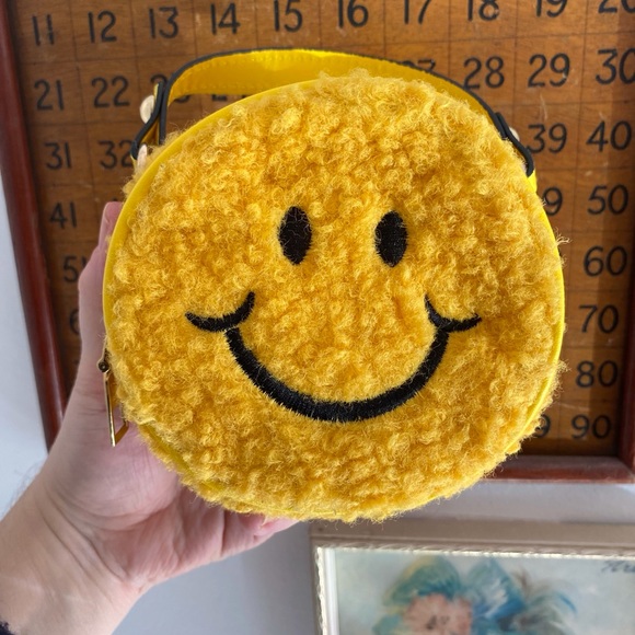 Smiley face kids bag with chain - Picture 4 of 9